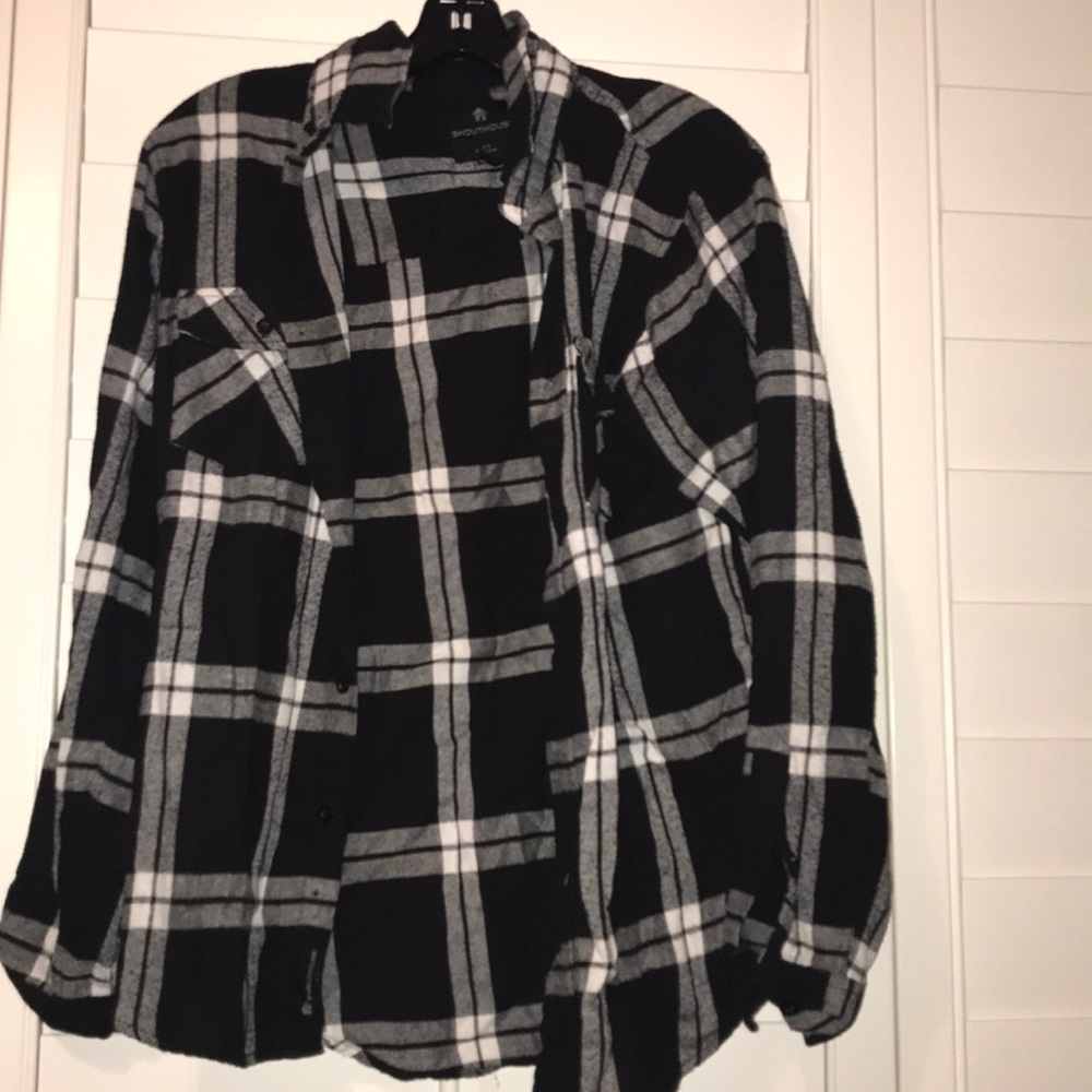 Men’s white and black flannel